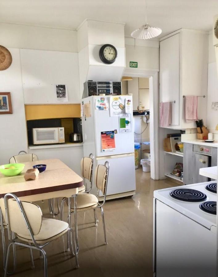 纳尔逊 Honeysuckle House旅舍 外观 照片